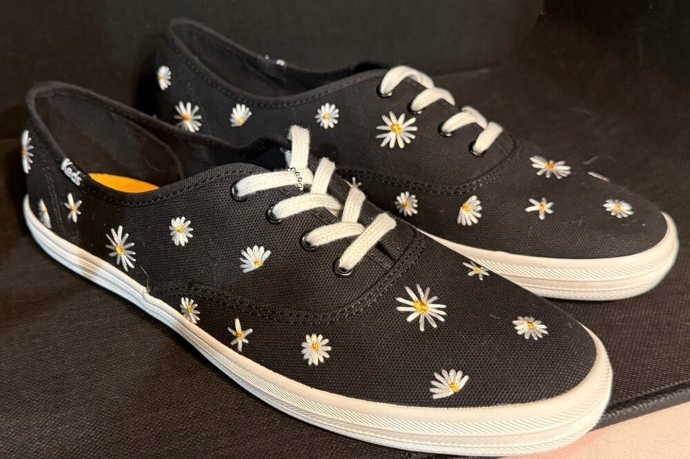 Keds Champion Oxford black with white daisy print sz 9B NEW